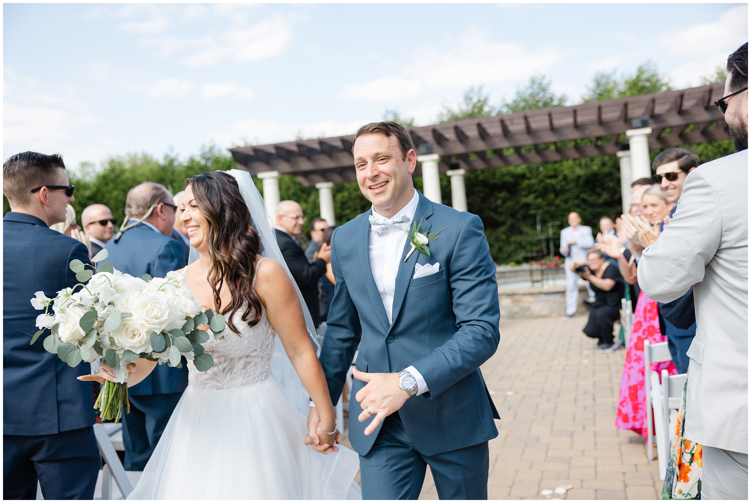 Spring wedding at birchwood vineyards bride and groom 